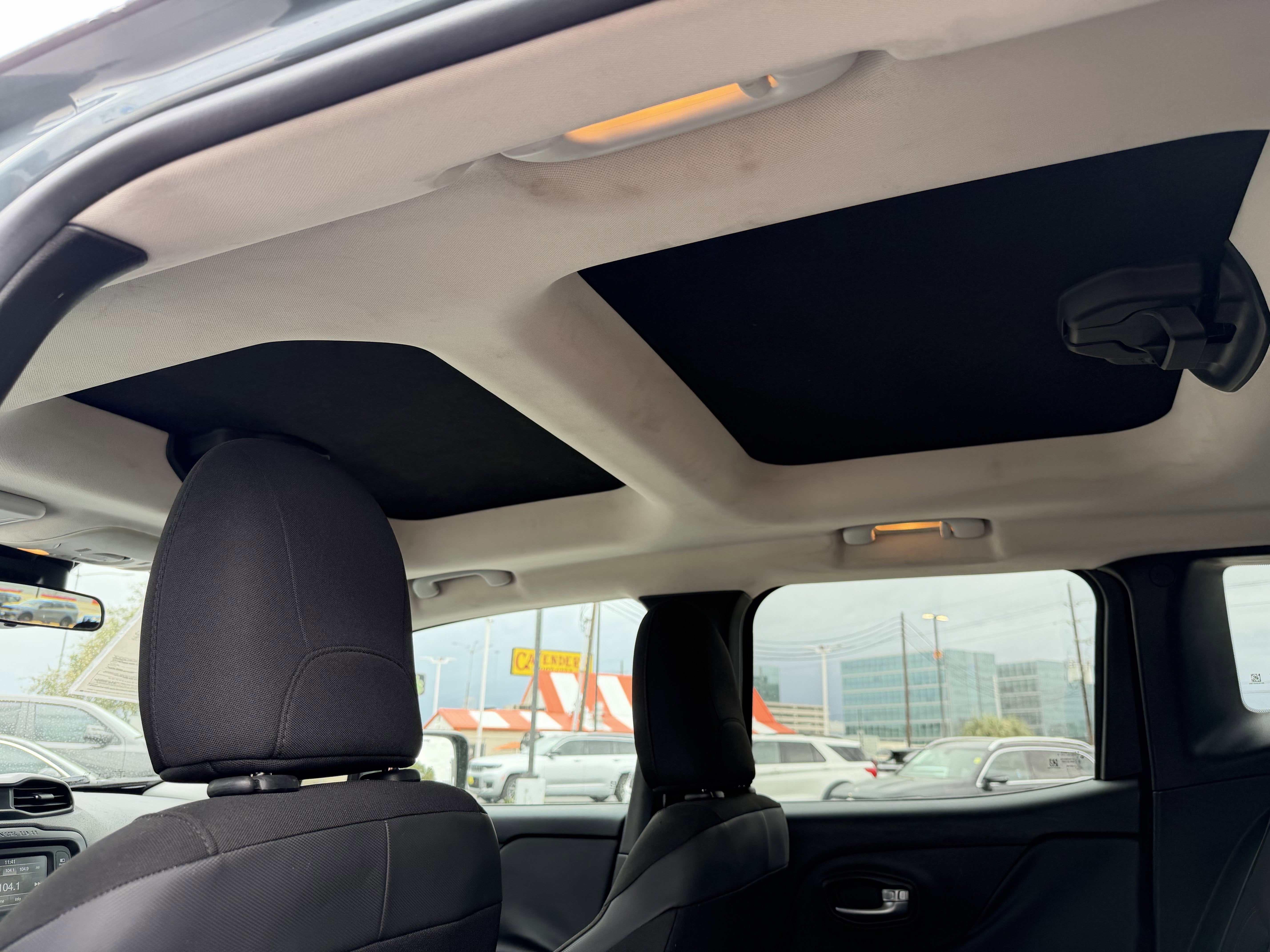 2016 Jeep Renegade Trailhawk