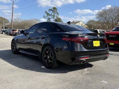 2021 Alfa Romeo Giulia RWD