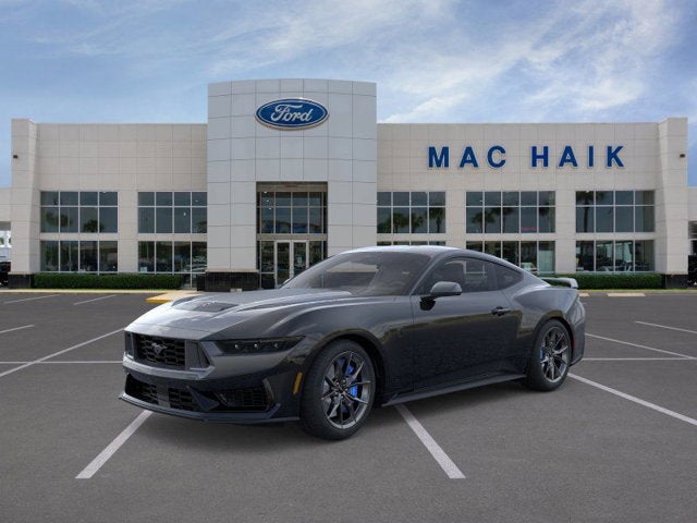 2026 Ford Mustang Dark Horse