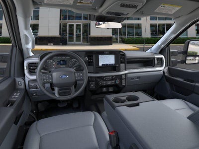 2026 Ford Super Duty F-350 DRW Lariat