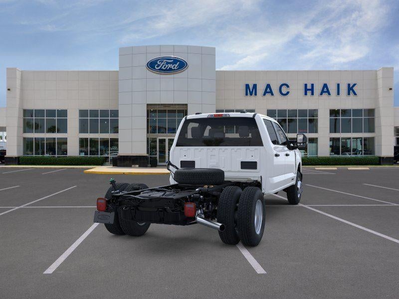 2026 Ford Super Duty F-350 DRW Lariat