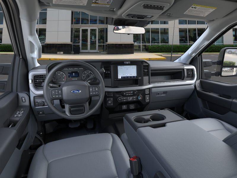 2026 Ford Super Duty F-350 DRW Lariat