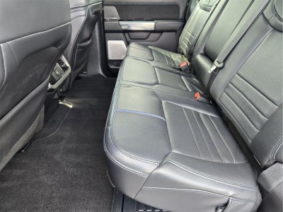 2025 Ford Super Duty F-250 Platinum