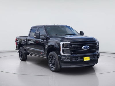 2025 Ford Super Duty F-250 Platinum