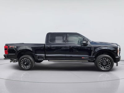 2025 Ford Super Duty F-250 Platinum