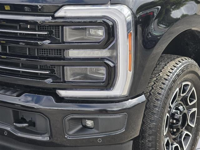 2025 Ford Super Duty F-250 Platinum
