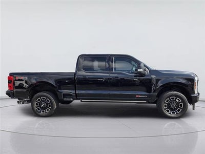 2025 Ford Super Duty F-250 Platinum