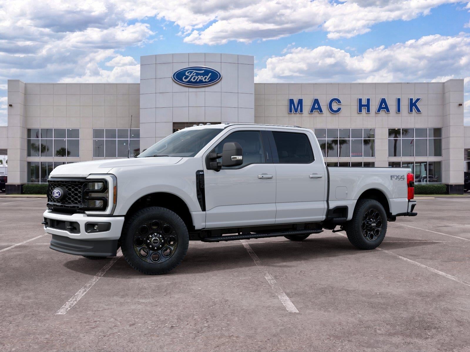 2027 Ford Super Duty F-250 XLT