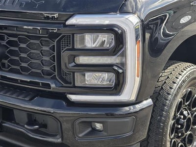 2025 Ford Super Duty F-350 XLT