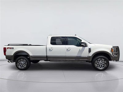 2019 Ford Super Duty F-350 SRW LARIAT