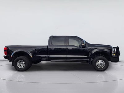 2025 Ford Super Duty F-350 Drw Platinum