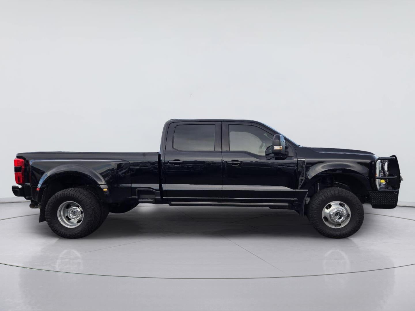2025 Ford Super Duty F-350 Drw Platinum
