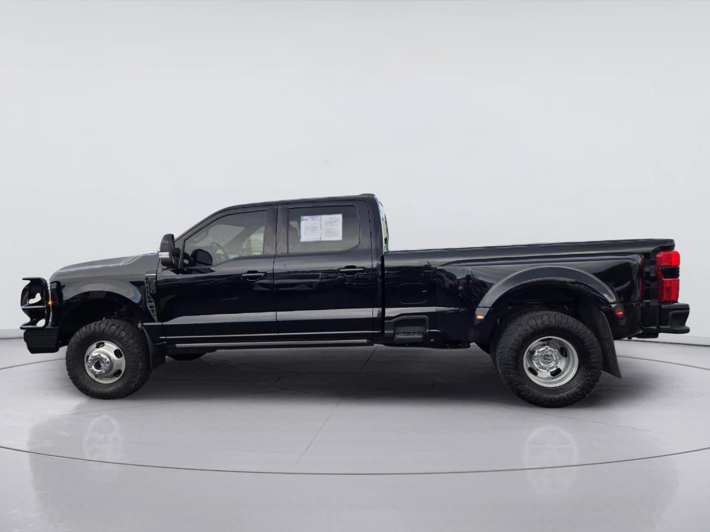 2025 Ford Super Duty F-350 Drw Platinum