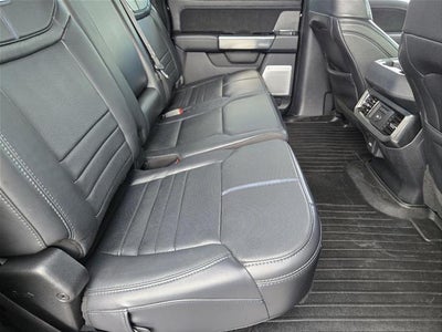 2025 Ford Super Duty F-350 Drw Platinum