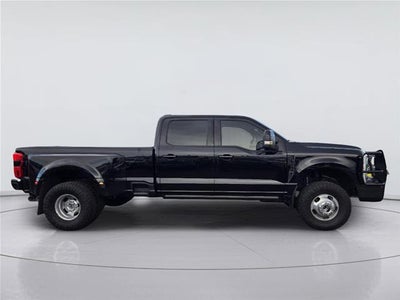 2025 Ford Super Duty F-350 Drw Platinum