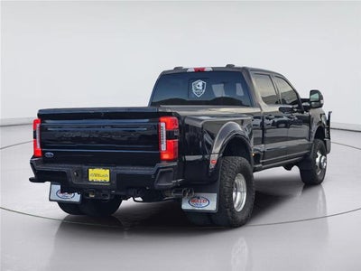 2025 Ford Super Duty F-350 Drw Platinum
