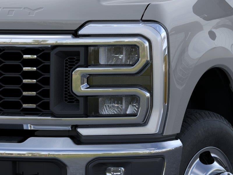 2026 Ford Super Duty F-350 DRW Lariat