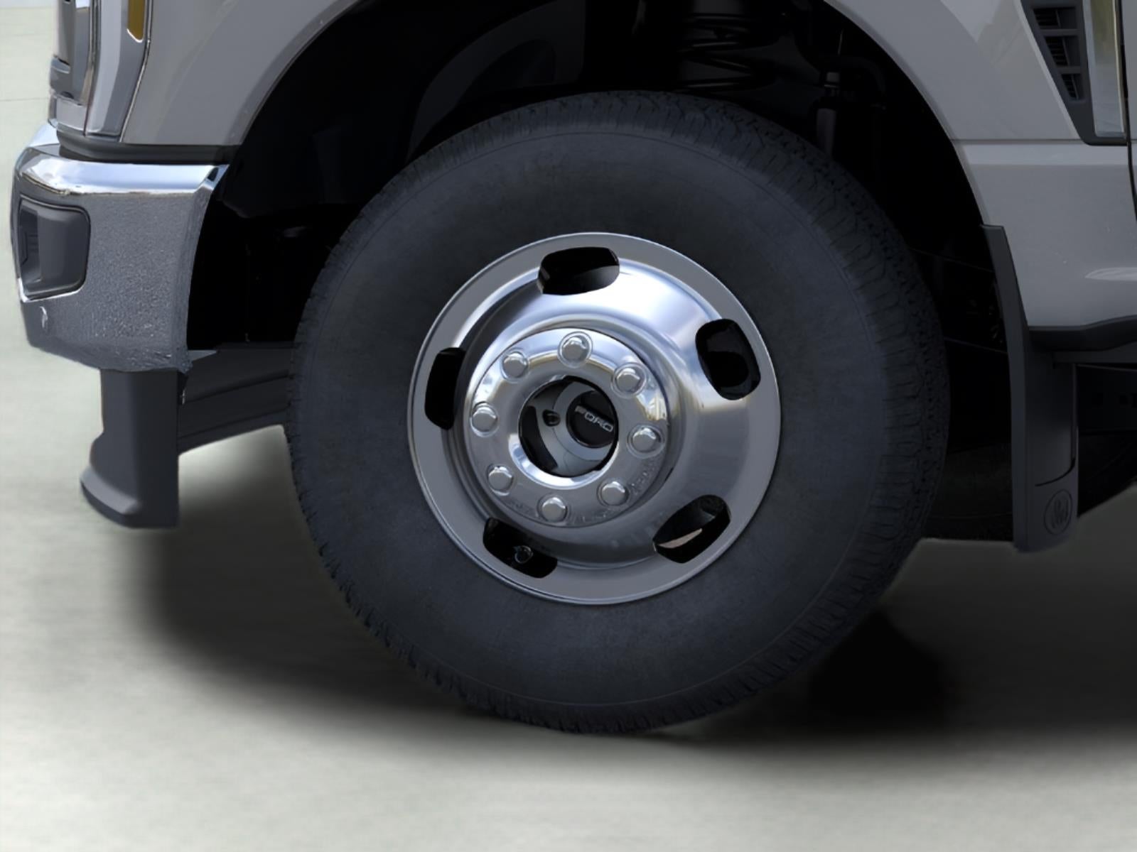 2026 Ford Super Duty F-350 DRW Lariat