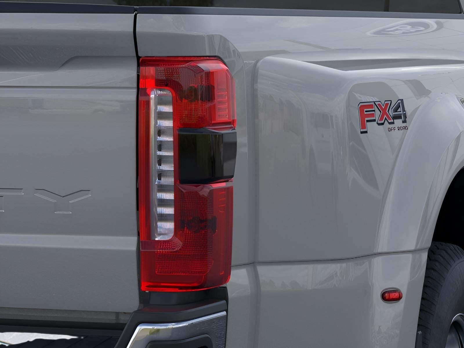 2026 Ford Super Duty F-350 DRW Lariat