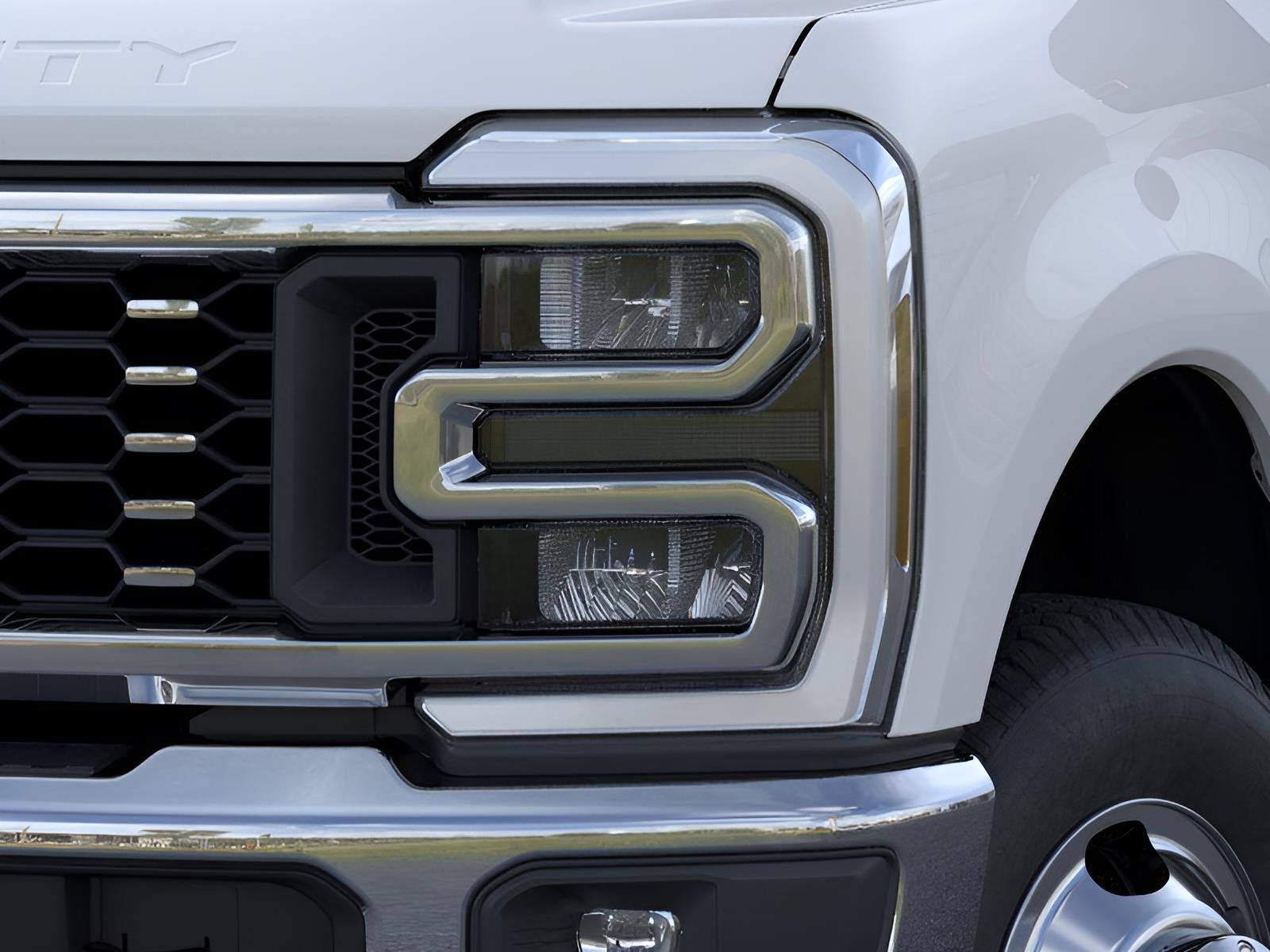 2026 Ford Super Duty F-350 DRW LARIAT
