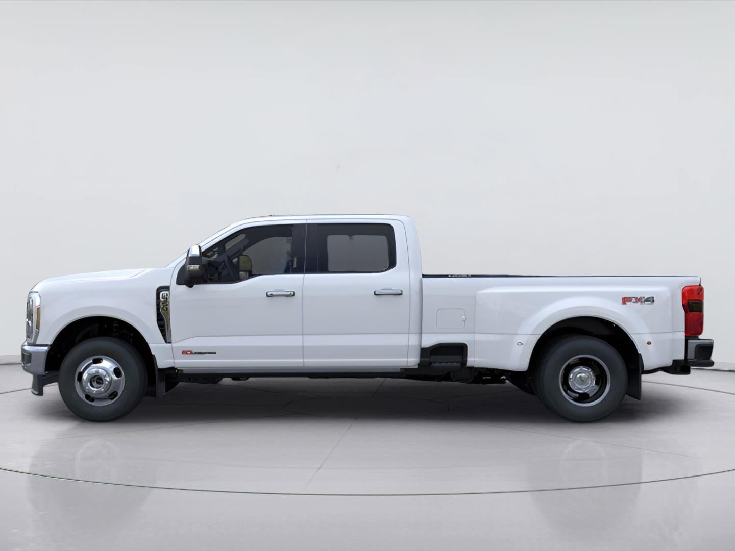 2026 Ford Super Duty F-350 DRW LARIAT