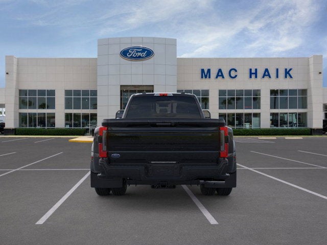 2026 Ford Super Duty F-350 DRW Platinum