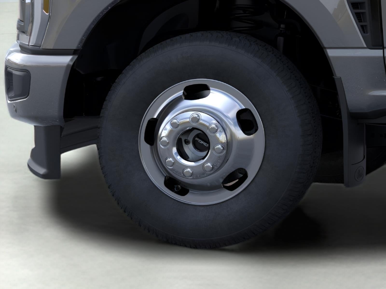 2026 Ford Super Duty F-350 DRW Platinum