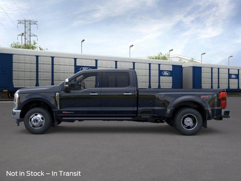 2026 Ford Super Duty F-350 DRW Lariat