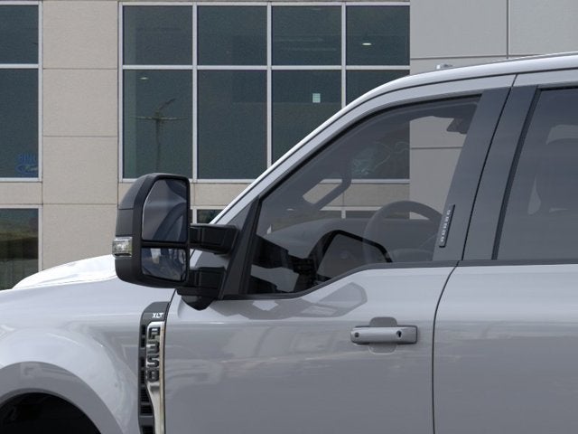2026 Ford Super Duty F-350 DRW XLT