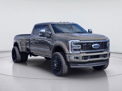2026 Ford Super Duty F-450 Drw Platinum