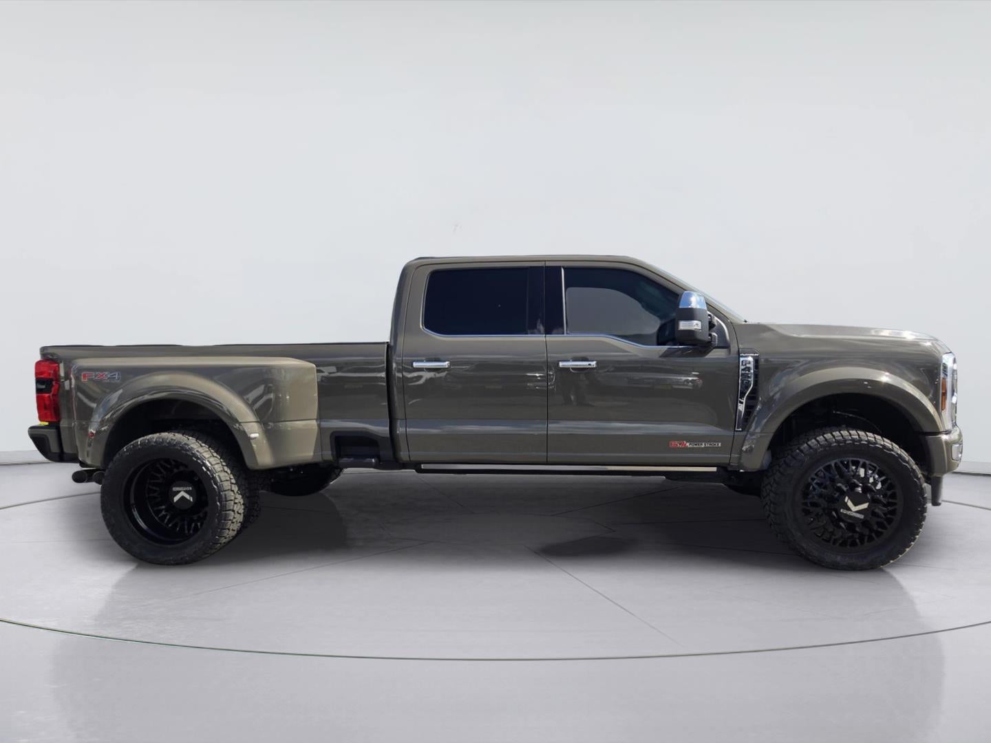 2026 Ford Super Duty F-450 Drw Platinum