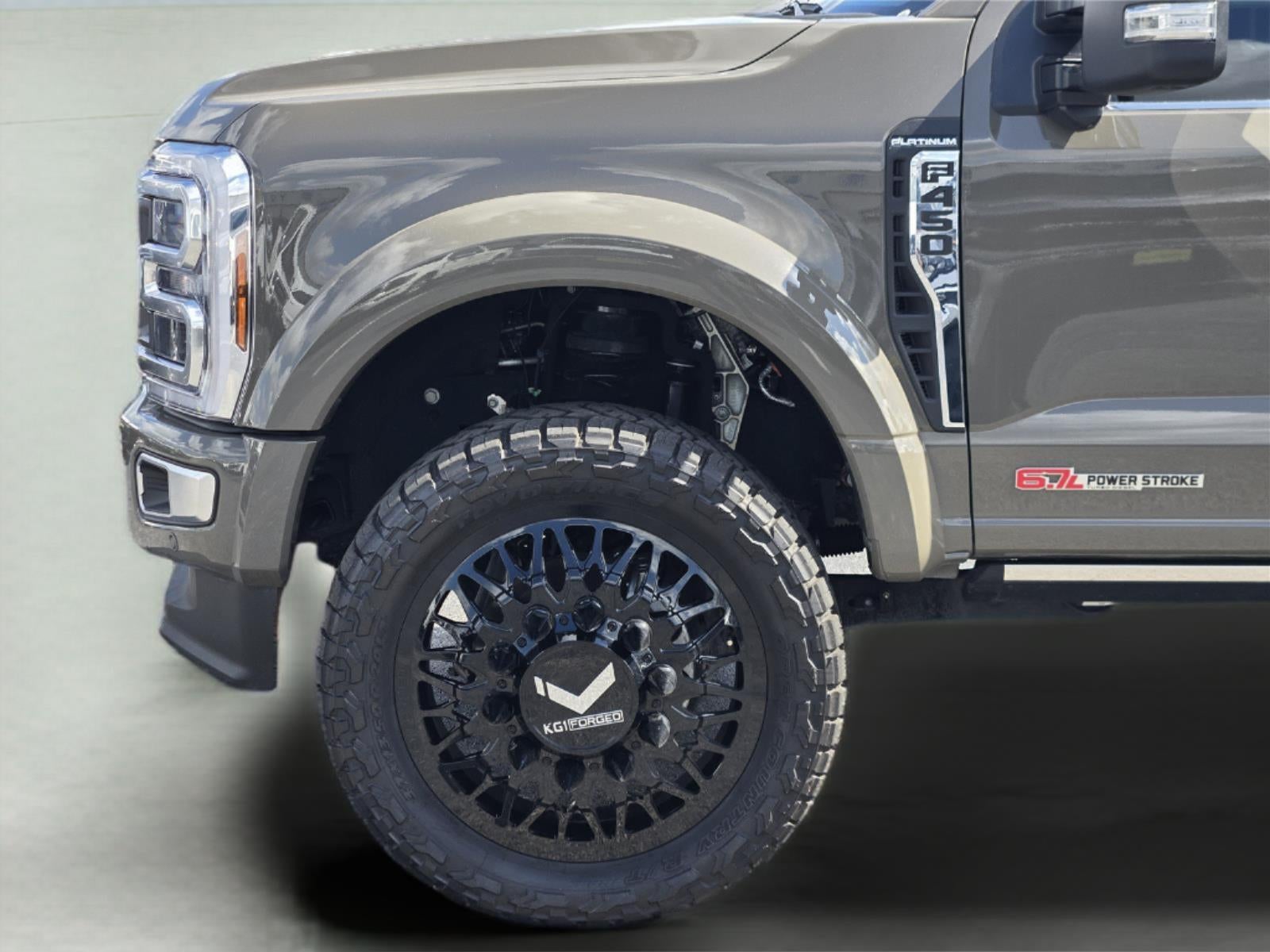 2026 Ford Super Duty F-450 Drw Platinum