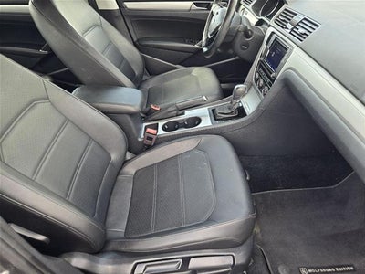 2019 Volkswagen Passat 2.0T Wolfsburg Edition