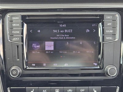 2019 Volkswagen Passat 2.0T Wolfsburg Edition