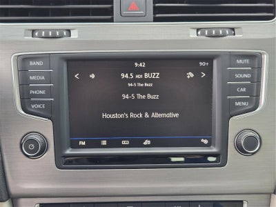 2017 Volkswagen Golf TSI SE