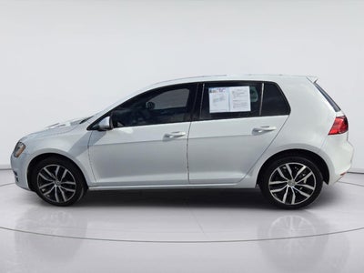 2017 Volkswagen Golf SE