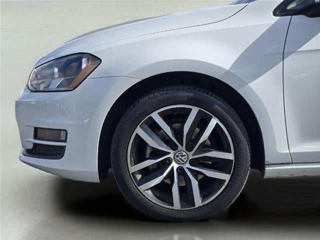 2017 Volkswagen Golf SE