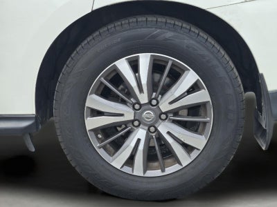 2017 Nissan Pathfinder SL