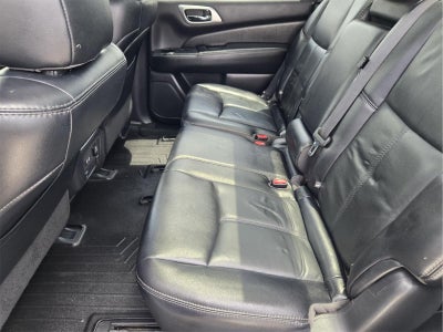 2017 Nissan Pathfinder SL