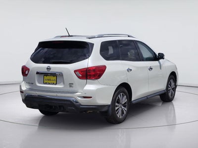 2017 Nissan Pathfinder SL