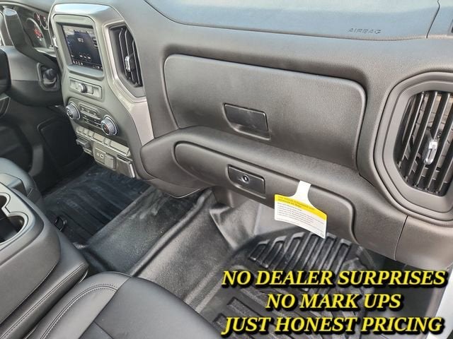 2025 Chevrolet Silverado 3500HD CC Work Truck