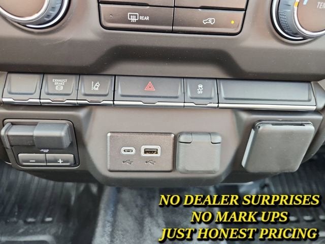 2025 Chevrolet Silverado 3500HD CC Work Truck