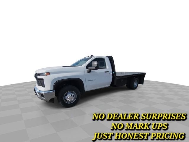 2025 Chevrolet Silverado 3500HD CC Work Truck