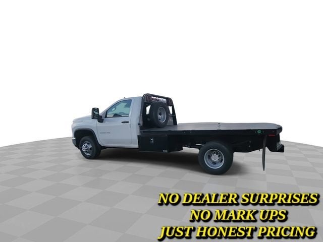 2025 Chevrolet Silverado 3500HD CC Work Truck