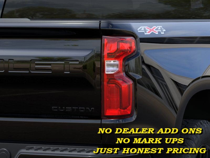 2025 Chevrolet Silverado 1500 Custom