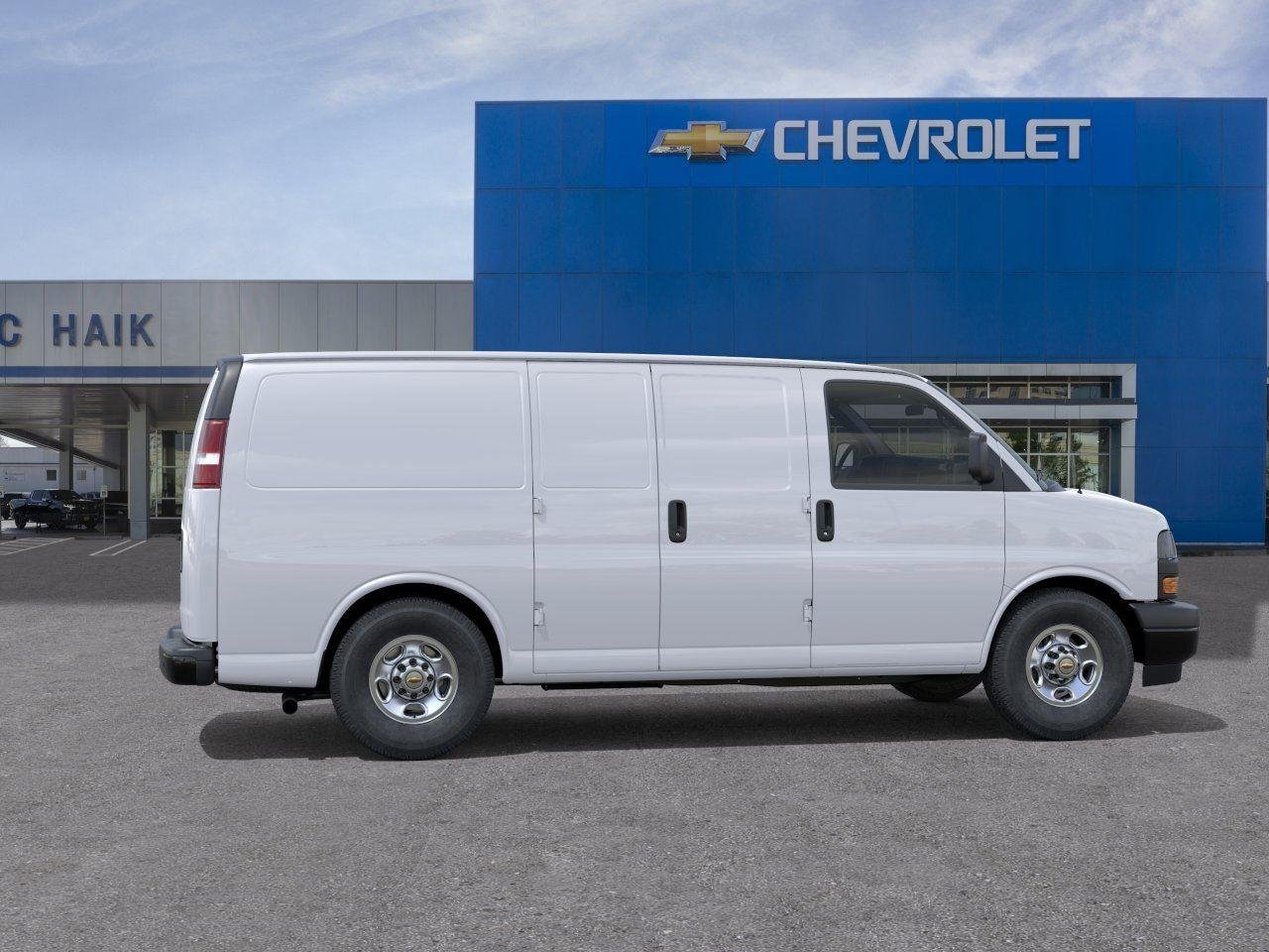 2026 Chevrolet Express Cargo 1WT