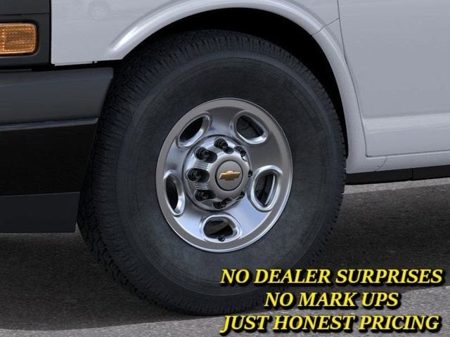 2026 Chevrolet Express Cargo 1WT