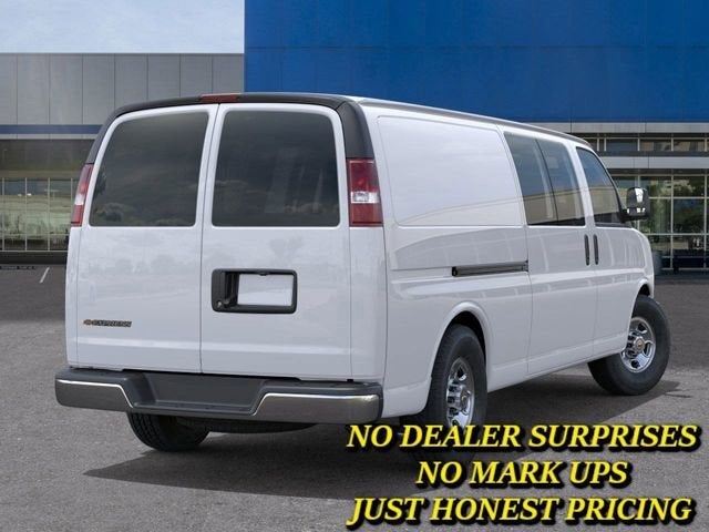 2025 Chevrolet Express Cargo WT