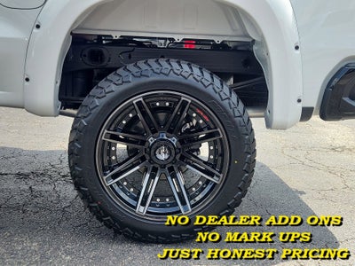 2025 Chevrolet Silverado 1500 LT Trail Boss