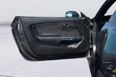 2016 Ford MUSTANG V6